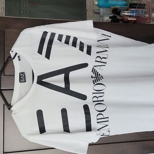 3 Armani shirts new worn. 2 2xl and 1 3xl. Fine fit